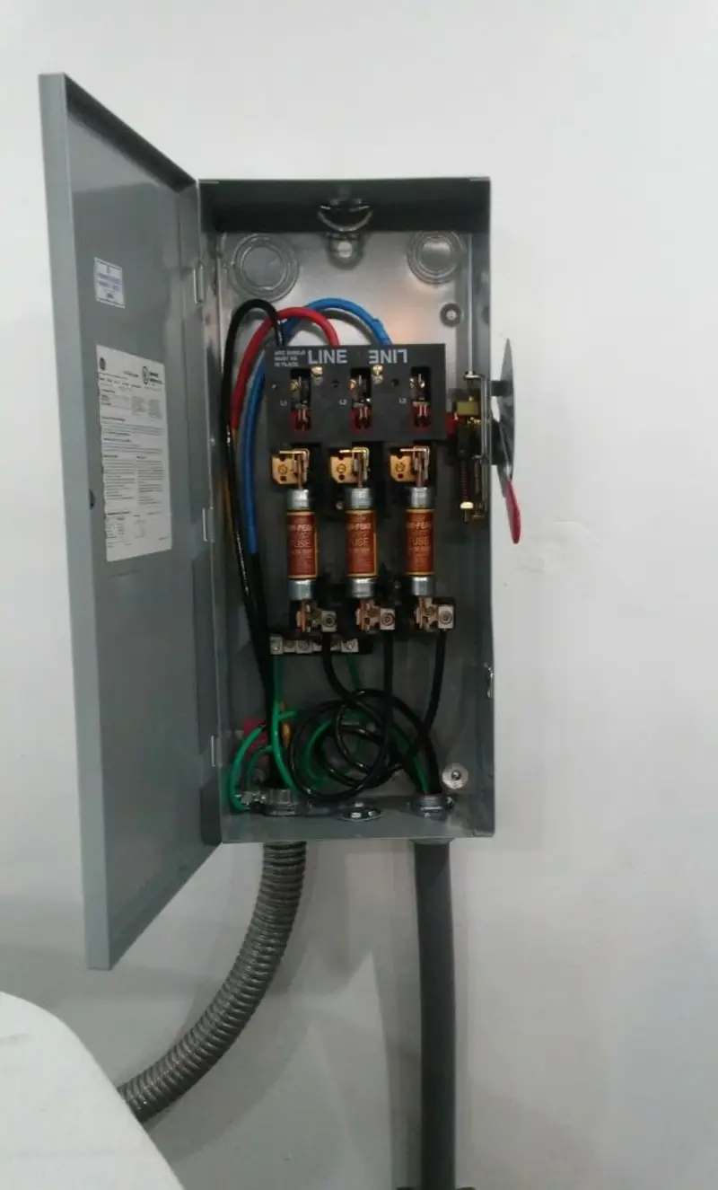 Three-phase disconnect switch installed for Electrical Wiring & Rewiring in Gas City